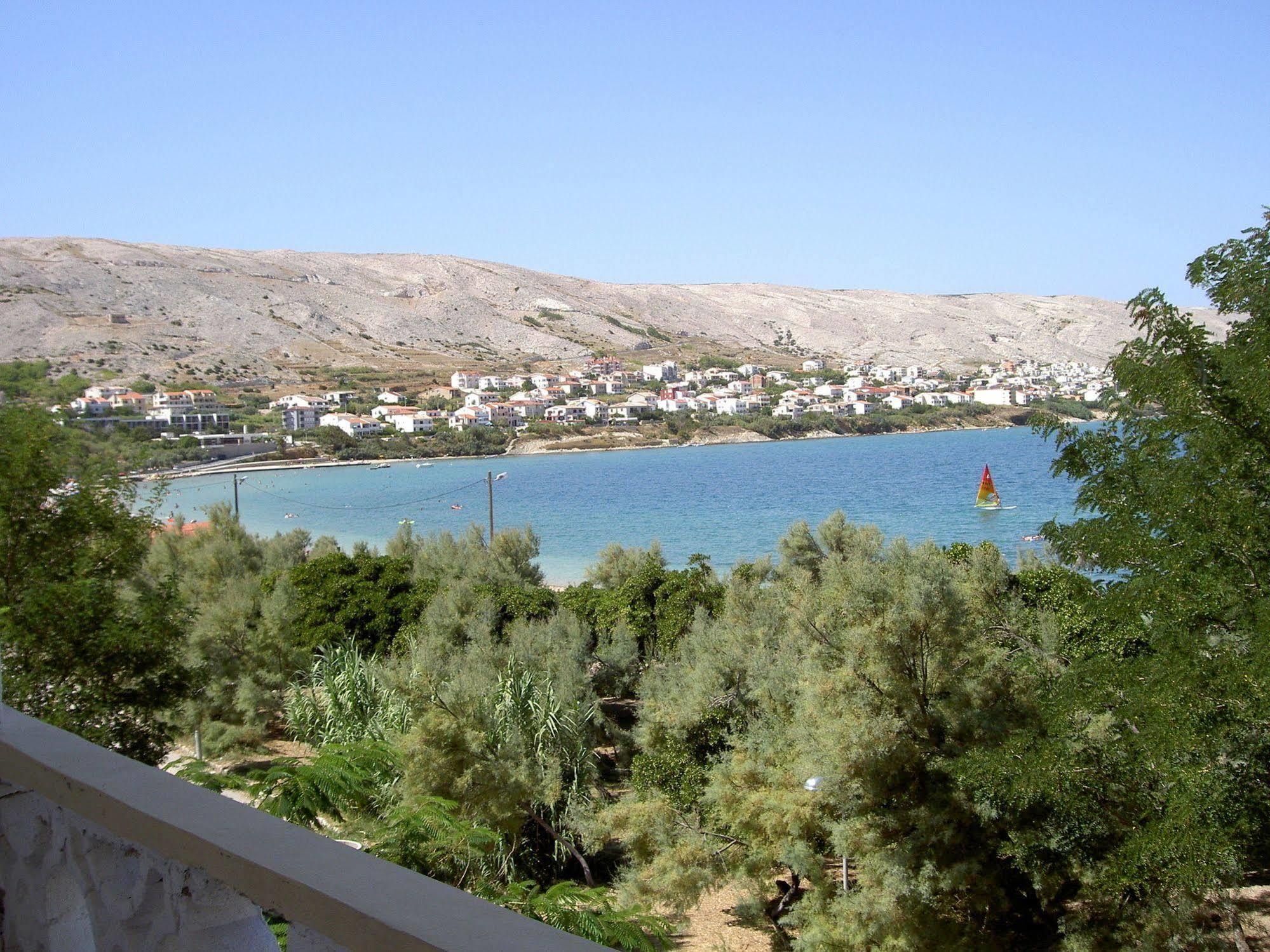 Apartments Galeb Pag - Beach Паг Екстериор снимка